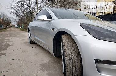 Седан Tesla Model 3 2018 в Житомире