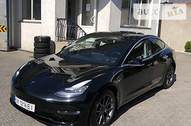 Седан Tesla Model 3 2019 в Хмельницком