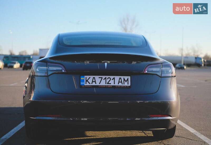 Седан Tesla Model 3 2018 в Киеве фото 6 Седан Tesla Model 3 2018 в Киеве