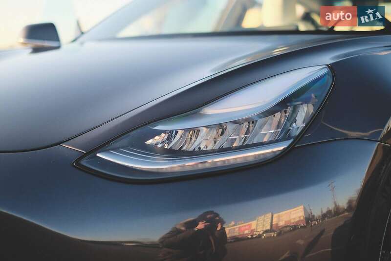 Седан Tesla Model 3 2018 в Киеве фото 26 Седан Tesla Model 3 2018 в Киеве