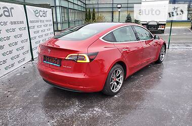 Седан Tesla Model 3 2019 в Киеве