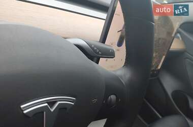 Седан Tesla Model 3 2019 в Одессе