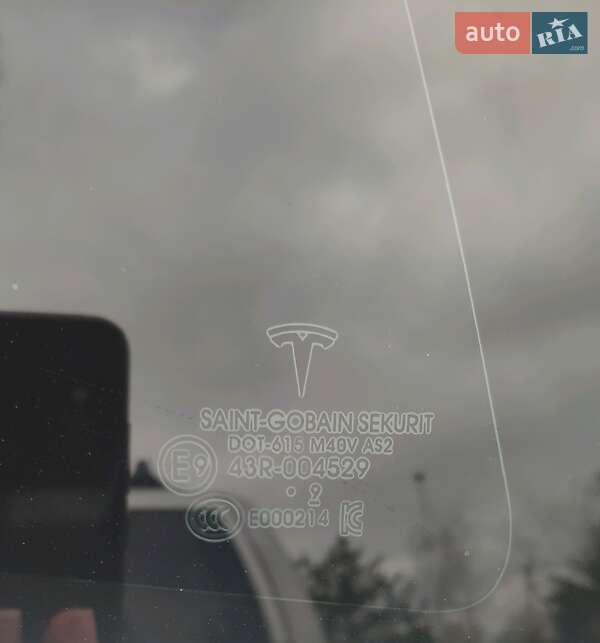Седан Tesla Model 3 2019 в Одессе