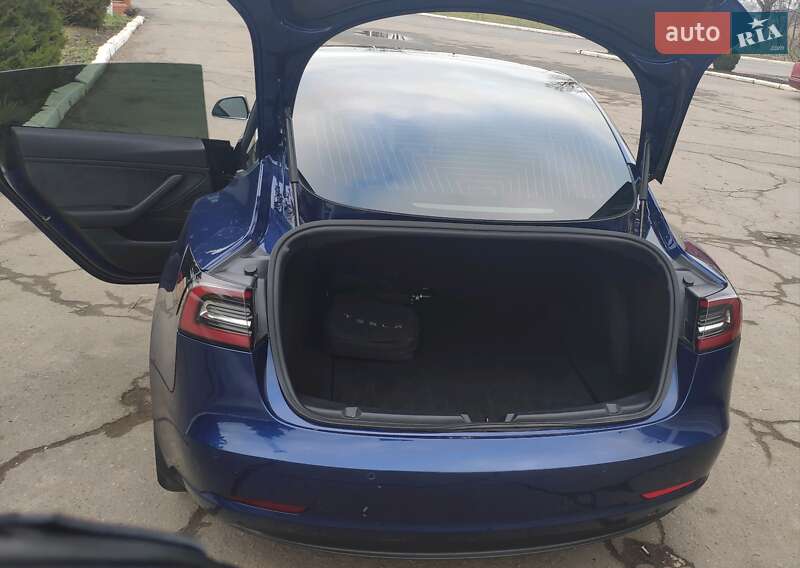 Седан Tesla Model 3 2019 в Одессе