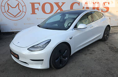Седан Tesla Model 3 2019 в 