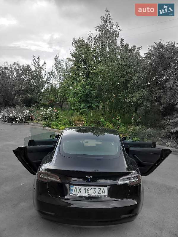 Седан Tesla Model 3 2020 в Харькове