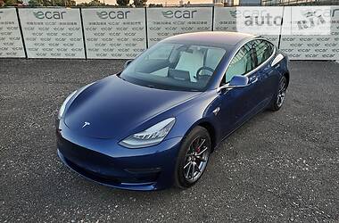 Седан Tesla Model 3 2019 в Киеве