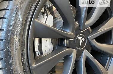 Седан Tesla Model 3 2018 в Одессе