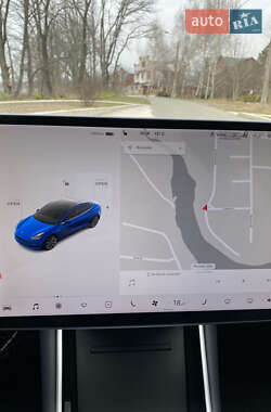 Седан Tesla Model 3 2019 в Сумах