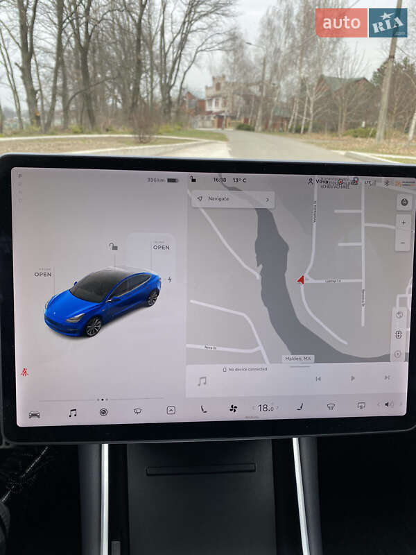 Седан Tesla Model 3 2019 в Сумах