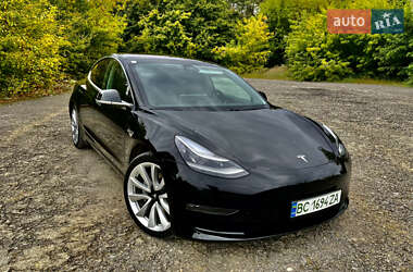 Седан Tesla Model 3 2019 в 