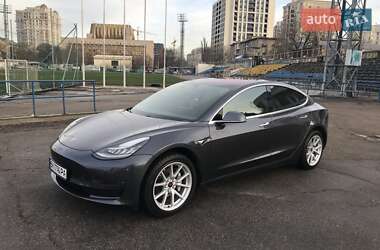 Седан Tesla Model 3 2018 в Одессе