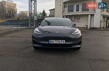 Седан Tesla Model 3 2018 в Одессе