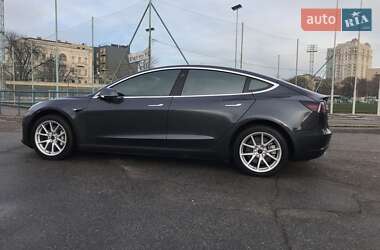 Седан Tesla Model 3 2018 в Одессе