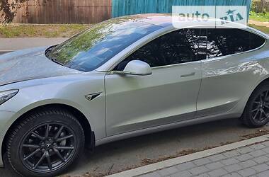 TESLA MODEL 3 2018