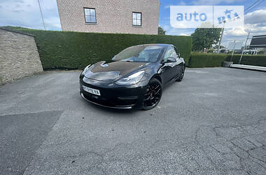 Хэтчбек Tesla Model 3 2018 в Ивано-Франковске