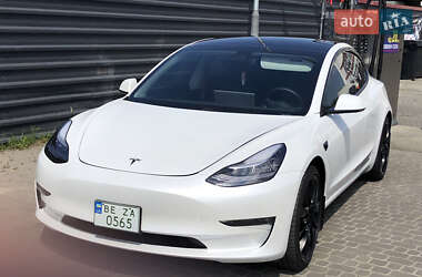 Седан Tesla Model 3 2019 в Ивано-Франковске