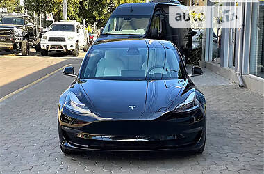 Седан Tesla Model 3 2018 в 