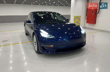 Седан Tesla Model 3 2018 в Киеве