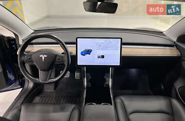 Седан Tesla Model 3 2018 в Киеве