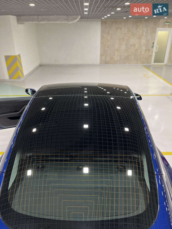 Седан Tesla Model 3 2018 в Киеве
