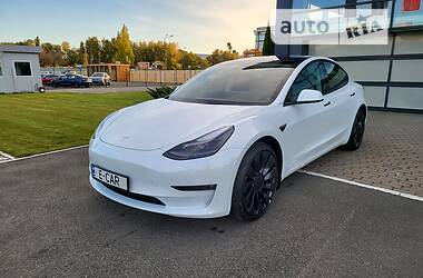 Седан Tesla Model 3 2022 в Києві