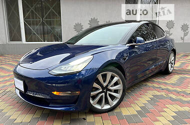 Седан Tesla Model 3 2018 в Днепре