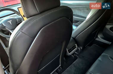 Седан Tesla Model 3 2018 в Львове