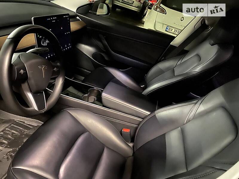 Седан Tesla Model 3 2020 в Львове фото 14 Седан Tesla Model 3 2020 в Львове