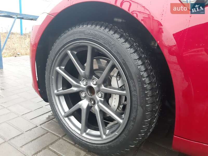 Седан Tesla Model 3 2019 в Запоріжжі