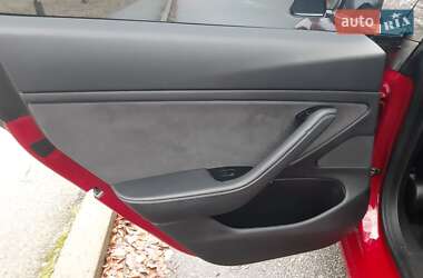 Седан Tesla Model 3 2019 в Днепре