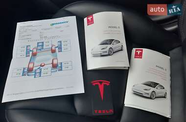 Седан Tesla Model 3 2019 в Запоріжжі