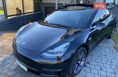 Седан Tesla Model 3 2019 в Долине