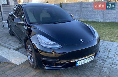 Седан Tesla Model 3 2019 в Долине