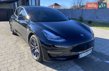 Седан Tesla Model 3 2019 в Долине