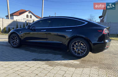 Седан Tesla Model 3 2019 в Долине