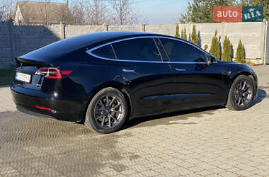 Седан Tesla Model 3 2019 в Долине