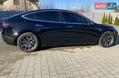 Седан Tesla Model 3 2019 в Долине