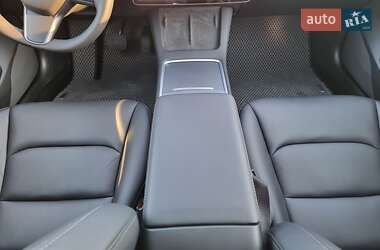 Седан Tesla Model 3 2021 в Кропивницком
