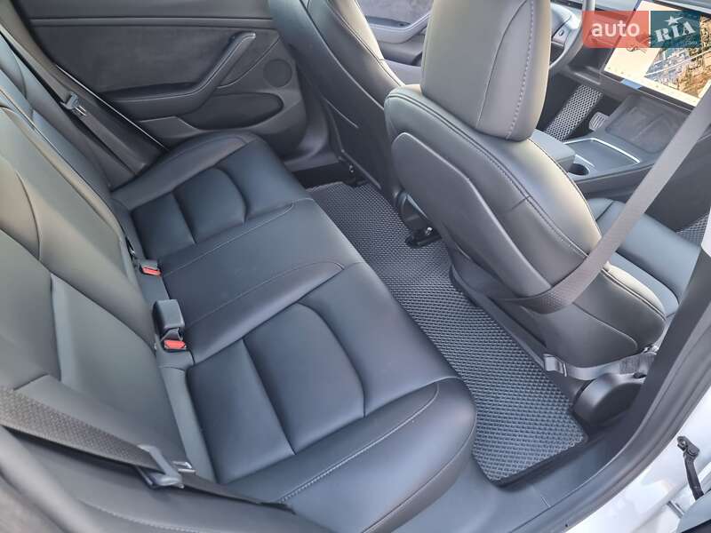 Седан Tesla Model 3 2021 в Кропивницком фото 35 Седан Tesla Model 3 2021 в Кропивницком