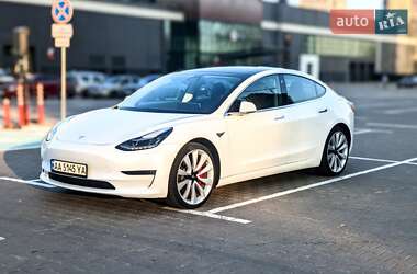 Седан Tesla Model 3 2019 в Києві