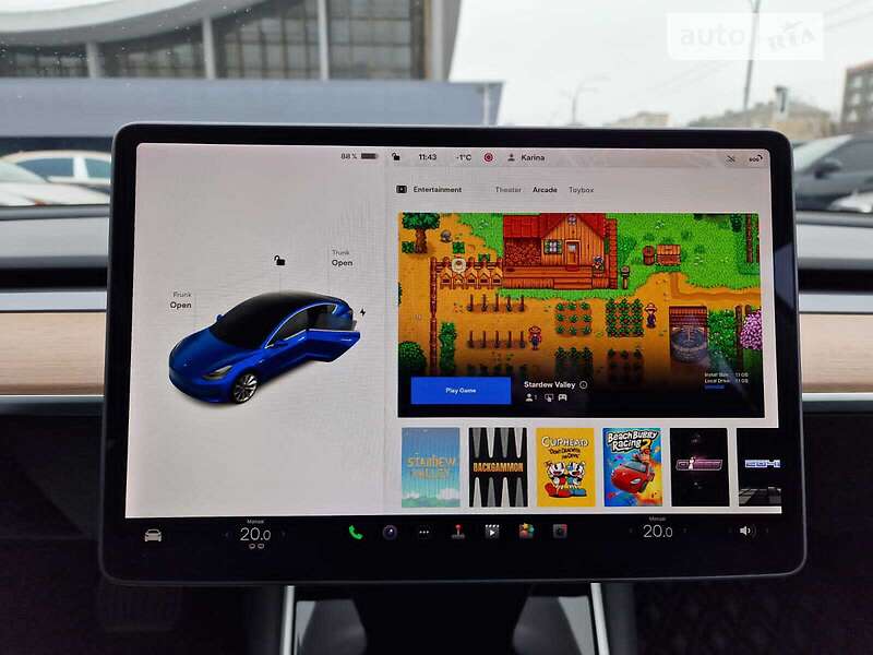 Седан Tesla Model 3 2019 в Киеве