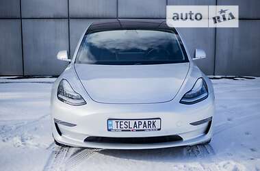 Седан Tesla Model 3 2018 в Киеве