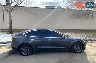 Седан Tesla Model 3 2018 в Днепре