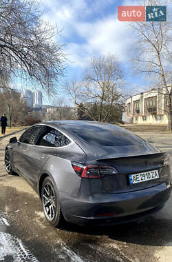 Седан Tesla Model 3 2018 в Днепре