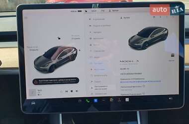 Седан Tesla Model 3 2018 в Киеве