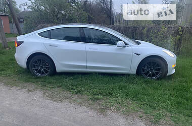 Седан Tesla Model 3 2020 в Харькове