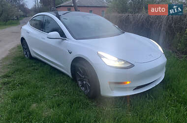 Седан Tesla Model 3 2020 в Харкові
