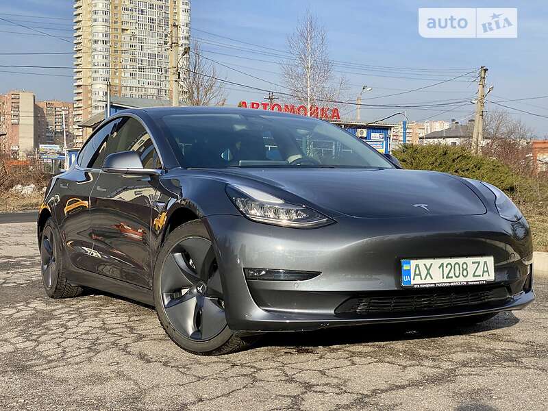 Седан Tesla Model 3 2019 в Харкові