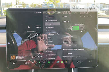 Седан Tesla Model 3 2018 в Буче